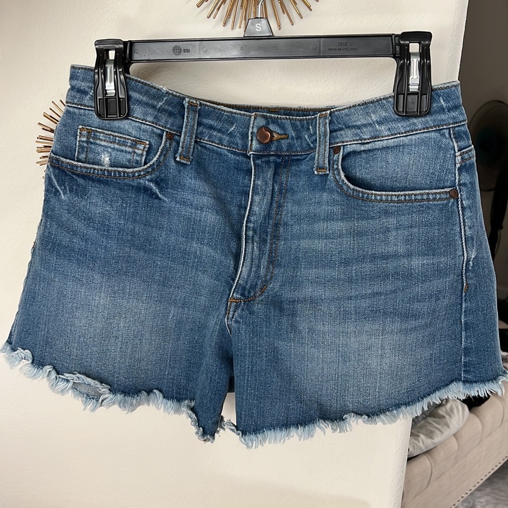 Joe’s shorts size 29